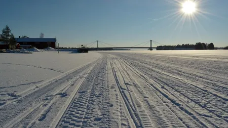 VREMEA a luat-o razna. În Spania, trecere de la temperaturi de 32 de grade Celsius la ninsori!