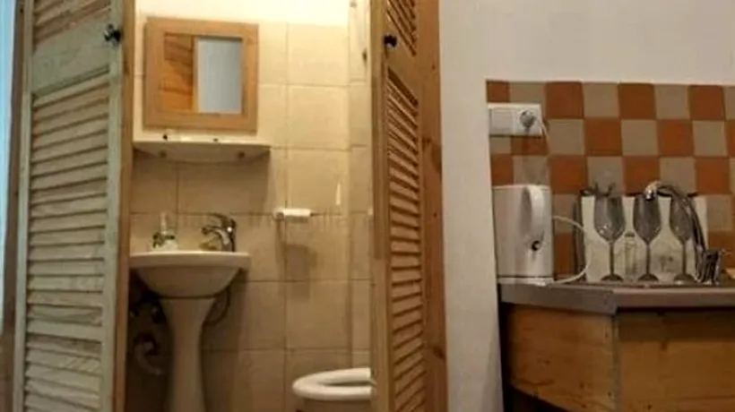 Garsonieră cu toaleta în dulap, scoasă la vânzare cu o sumă ireală! CÂȚI BANI a cerut proprietarul