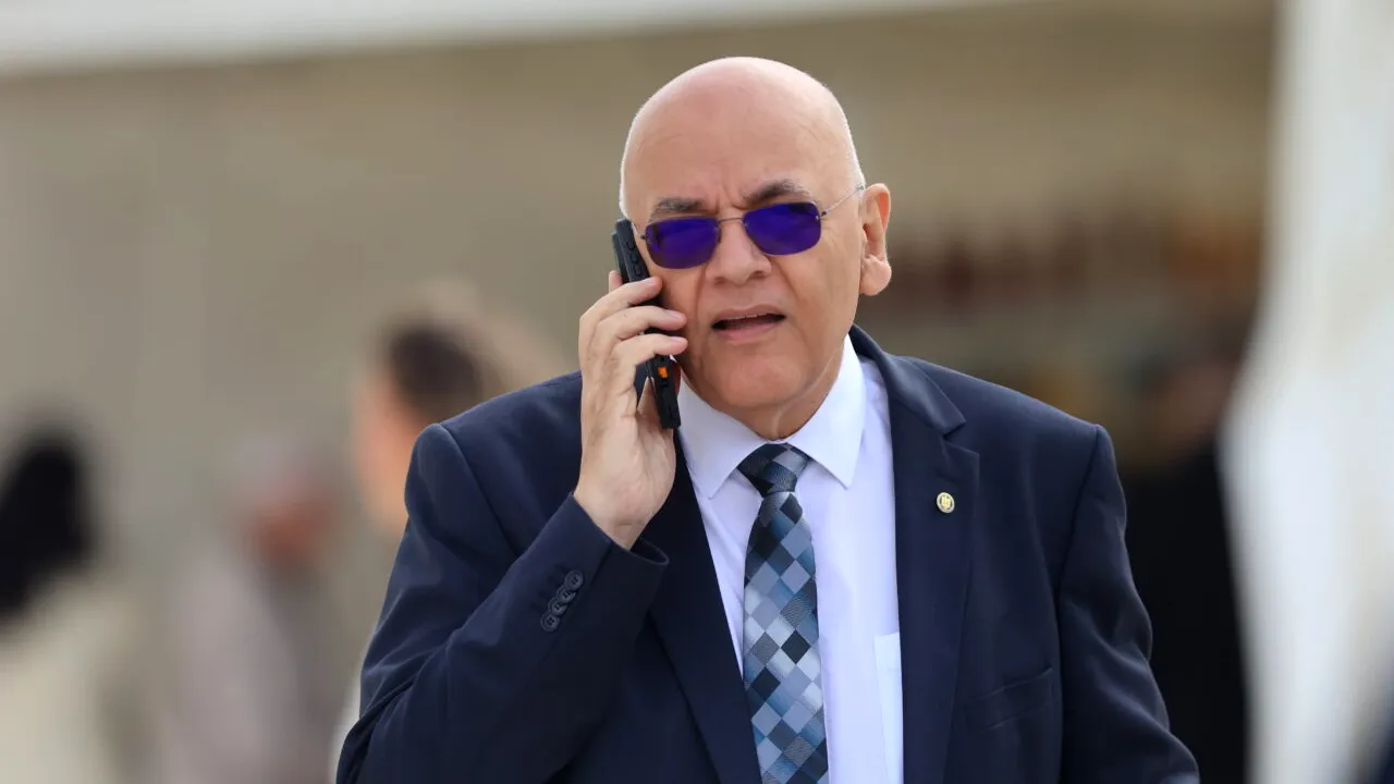 Raed Arafat convoacă prefecții: Minus 7 grade la București și Cod galben în perioada Crăciunului