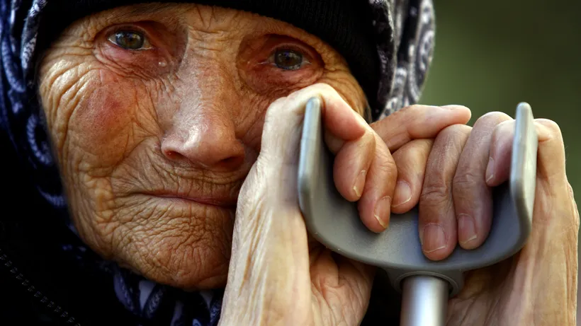 Drama pensionarilor români care se tem că vor muri la iarnă în case, din cauza facturilor mari la energie: „Nu am decât un televizor, frigiderul și tubul de oxigen fără de care nu pot trăi