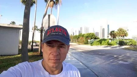 A murit Cristi Mititelu, bărbatul care a devenit celebru în timpul unui protest din Iași. El a murit departe de casă, din cauza unei boli necruțătoare | FOTO, VIDEO