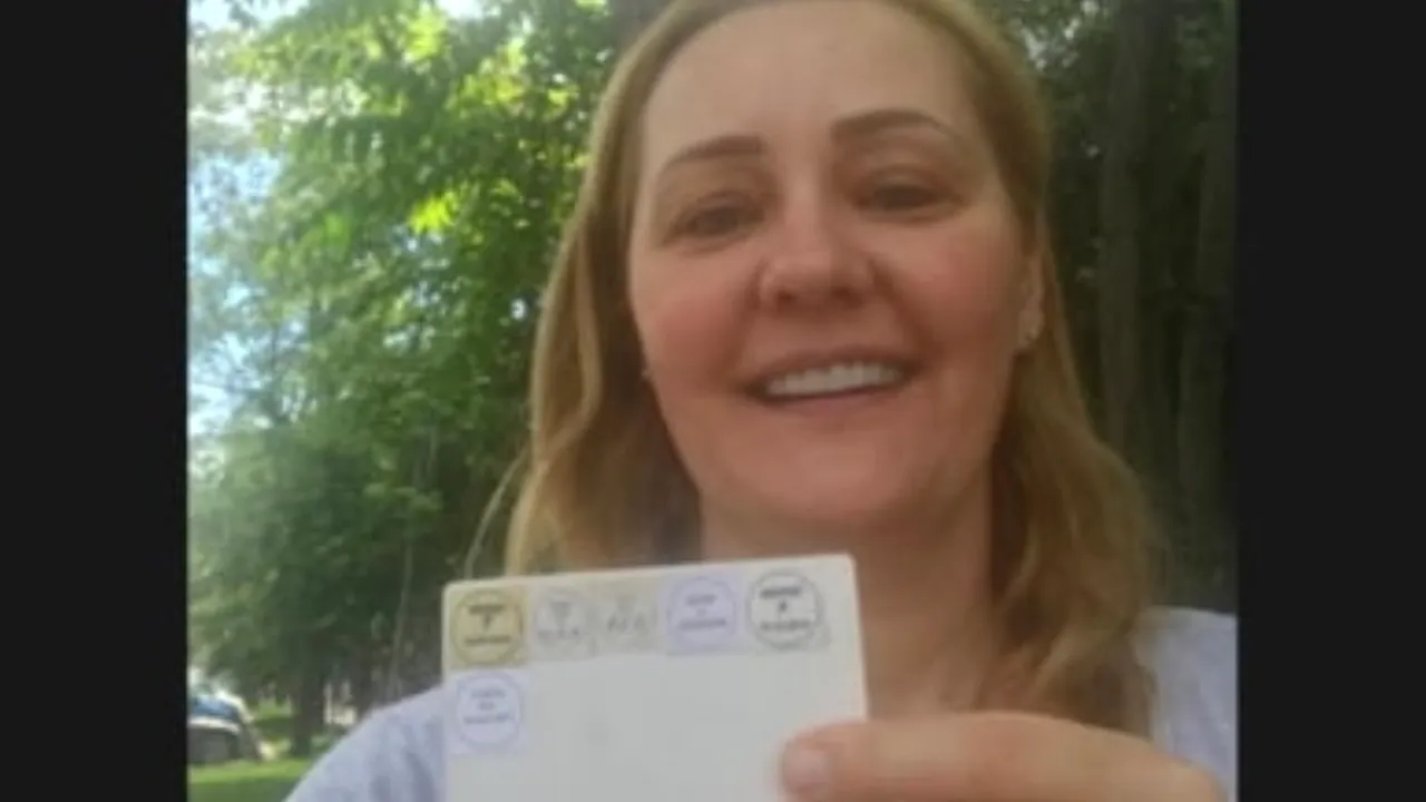 Cazul Elena Lasconi stârnește o nouă DISPUTĂ publică. Pe buletinul primăriței din Câmpulung Muscel nu apare votul la referendumul pentru familie