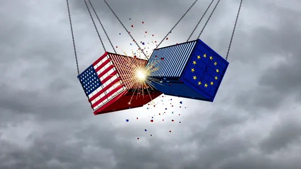 Bloomberg: UE intenționează să intensifice colaborarea cu unele țări afectate de taxele vamale impuse de Donald Trump
