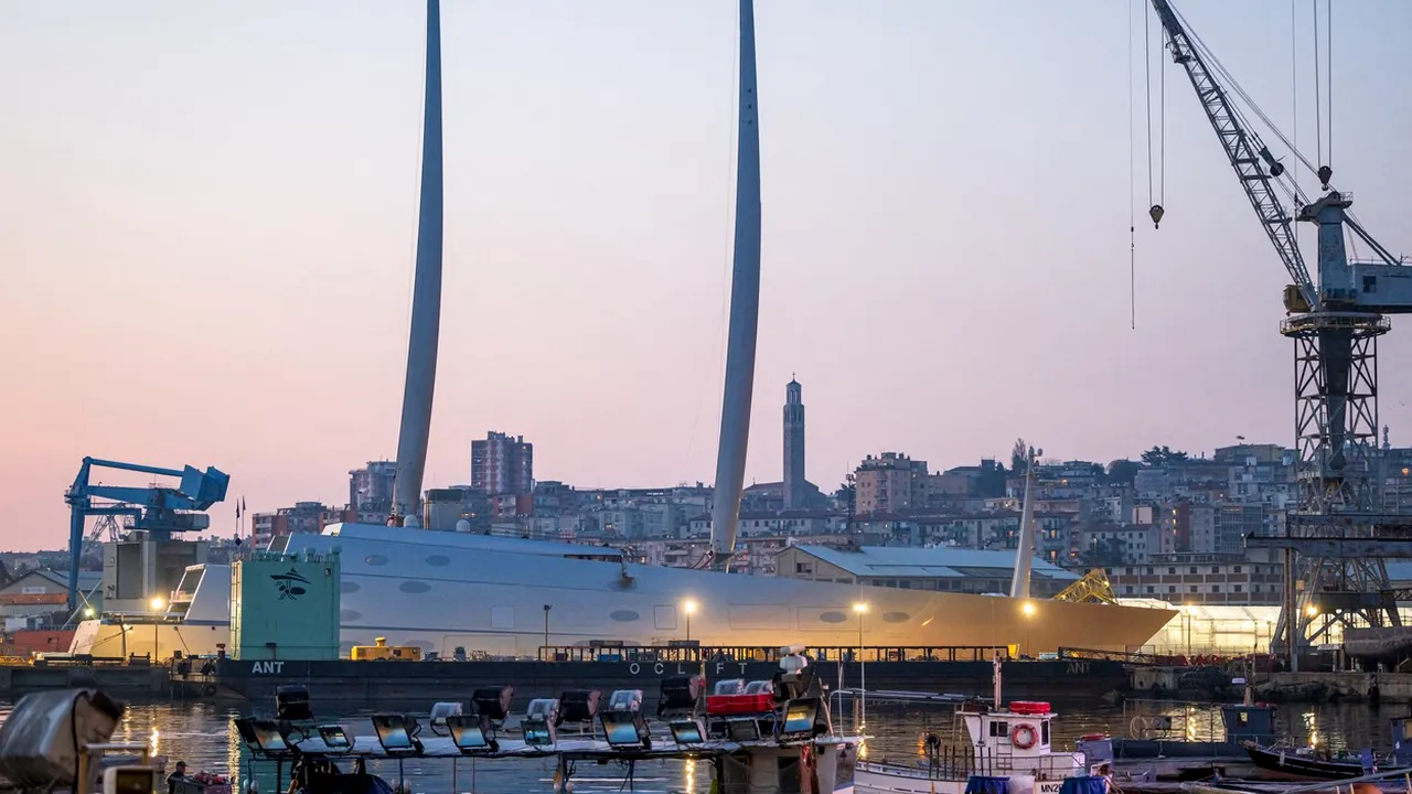 VIDEO | Italia a confiscat mega-iahtul de 578 de milioane de dolari deținut de oligarhul rus Andrei Melnichenko. Ce a vorbit cu Vladimir Putin, imediat după invadarea Ucrainei