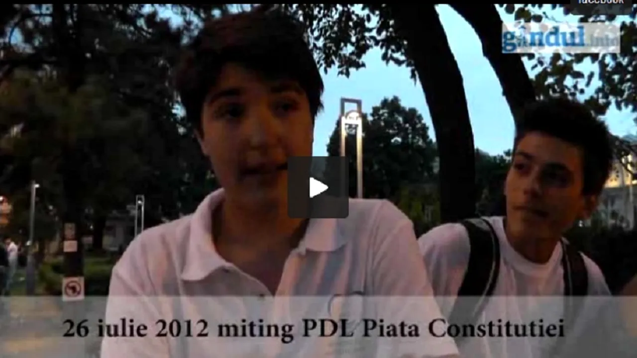 REFERENDUM 2012. Protestatar de serviciu: 