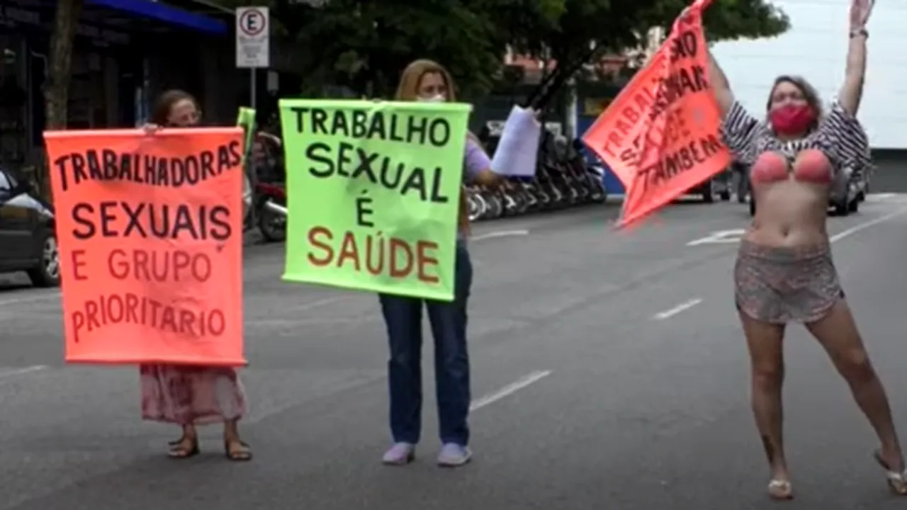 Lucrătoarele sexuale din Brazilia protestează și cer să fie vaccinate cu prioritate împotriva COVID-19