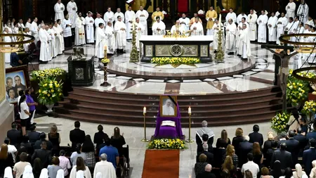 Ce este un CONCLAV romano-catolic și cine participă la alegerea succesorului Papei Francisc și ce simbolizează fumul negru și cel alb