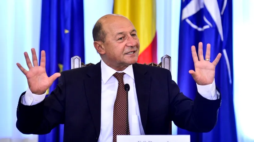 Atacul lui Băsescu la USL: Am văzut că se grăbesc să împartă posturi. Să nu vândă pielea ursului din pădure. Măcar să nu ia banii înainte