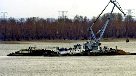 Împingătorul care a luat foc pe Canalul Dunăre - Marea Neagră s-a scufundat. UPDATE