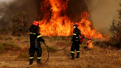 <span style='background-color: #dd9933; color: #fff; ' class='highlight text-uppercase'>ACTUALITATE</span> România trimite 50 de pompieri în Grecia. Atena a cerut ajutorul UE împotriva INCENDIILOR de vegetație
