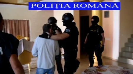 Un mafiot italian căutat de nouă ani de poliție, prins de mascații români după o intervenție ca-n filme. VIDEO