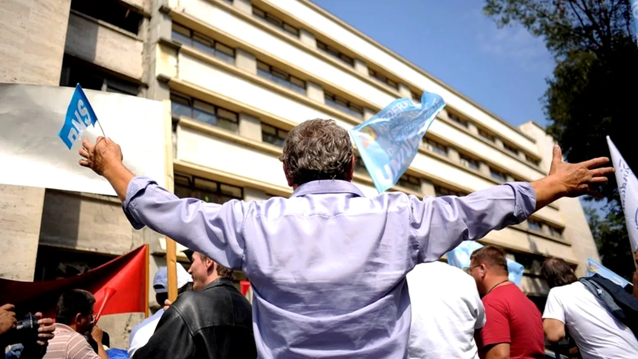 Statul plătește  5 milioane euro unor firme de recrutare pentru găsirea de manageri privați. Care sunt firmele de stat ce vor fi conduse de manageri privați