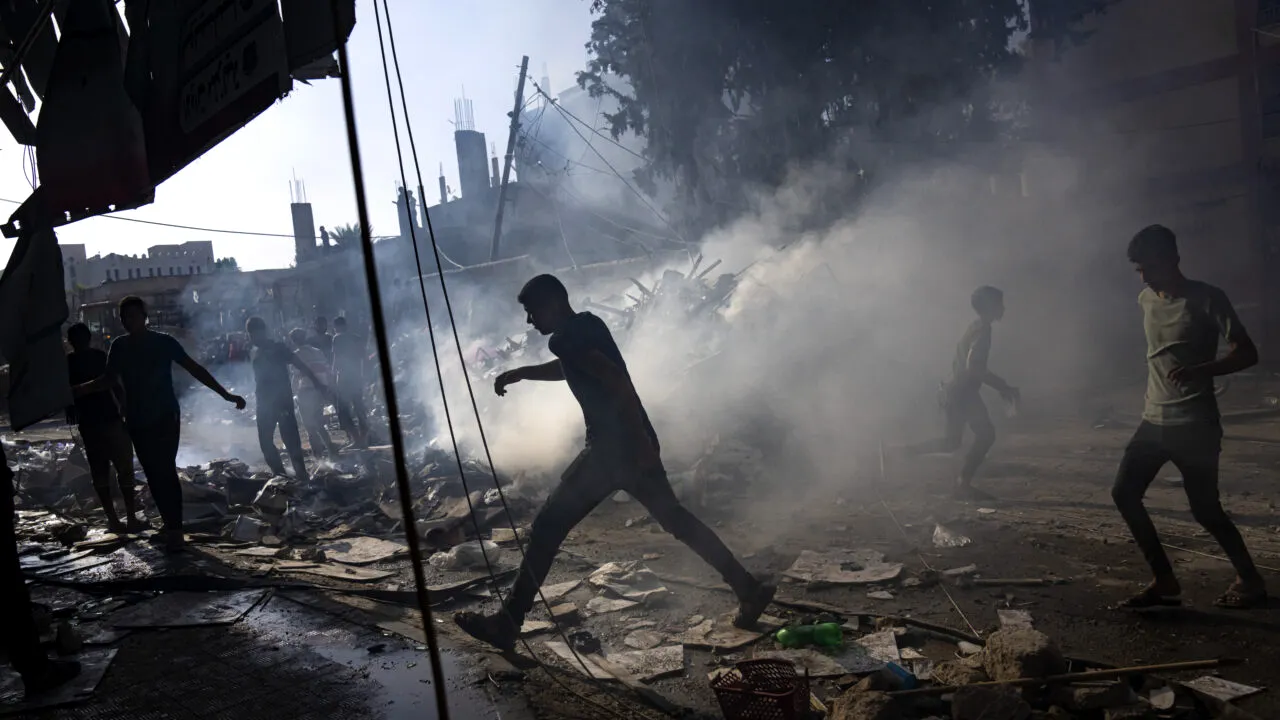 VIDEO | ZIUA 32 de bombardamente în Gaza. Ce vrei să faci după război? Palestinienii își imaginează viața după încetarea conflictului