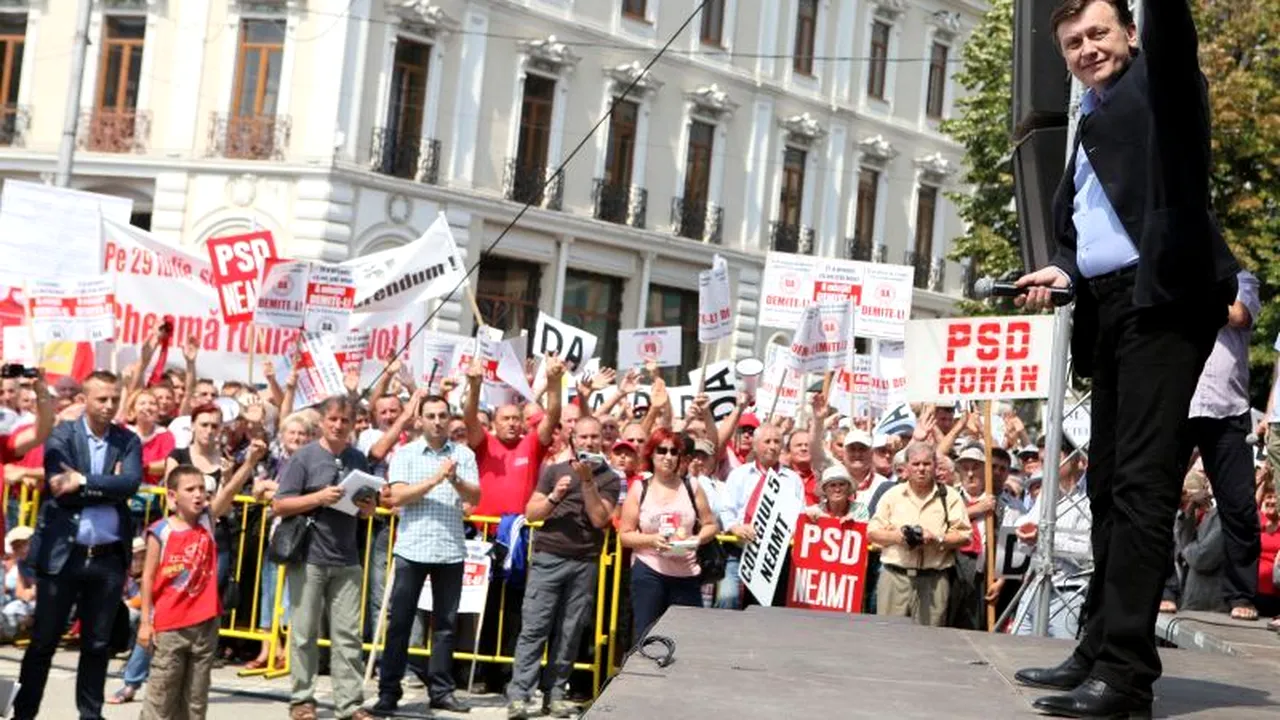 GALERIE FOTO. Mitingul antiBăsescu de la Iași, în imagini