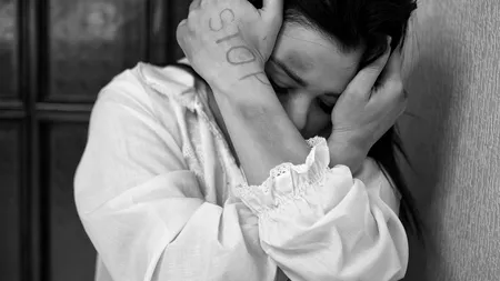 O femeie a obținut ordin de PROTECȚIE împotriva amantului căsătorit. Devenise AGRESIV și începuse să o terorizeze după ce s-a despărțit de el