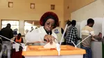 Haos la alegerile din Zambia. Numărarea voturilor a fost suspendată temporar din cauza violențelor și a furtului buletinelor de vot deja ștampilate