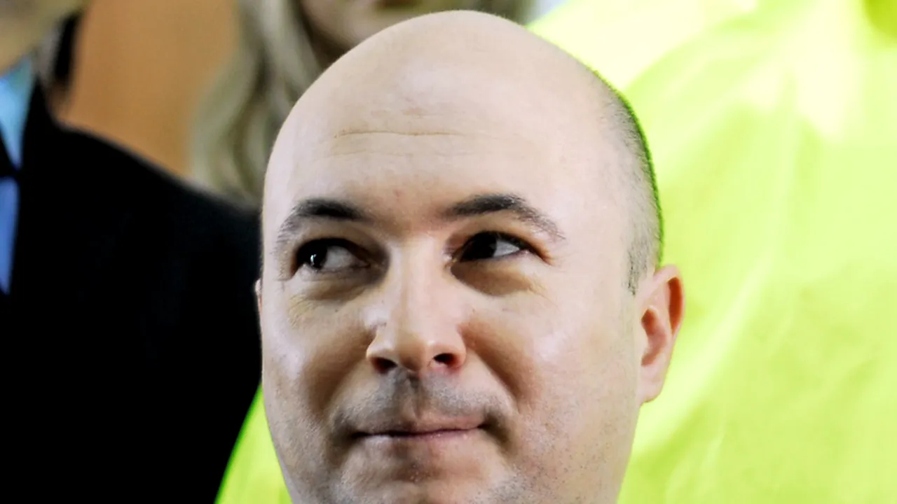 Codrin Ștefănescu a fost citat la DIICOT Caraș-Severin: Nu știu de ce mă cheamă. Mă duc