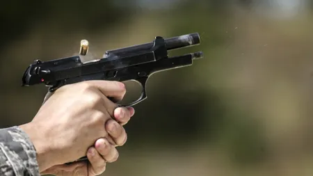 TRAGEDIE  în Hunedoara. Bărbat de 44 de ani, împușcat mortal de prietenul său la o partidă de vânătoare