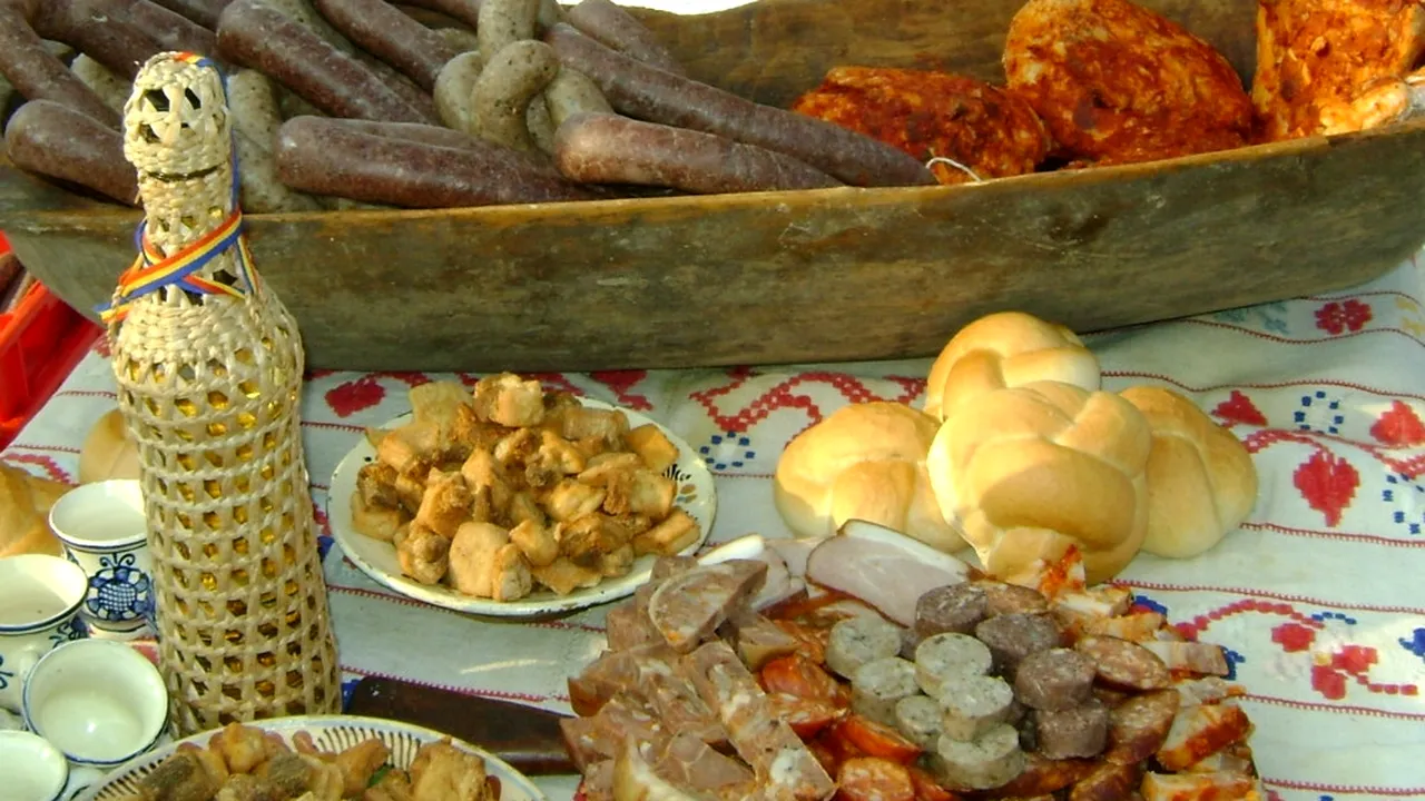 Mâncare tradițională „ca la mama acasă”, servită în curtea țăranilor / Ce sunt Punctele Gastronomice Locale, un concept TOT MAI CĂUTAT de turiști