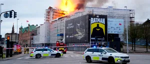 Bursa din COPENHAGA, supranumită „Notre Dame a Nordului”, cuprinsă de flăcări!