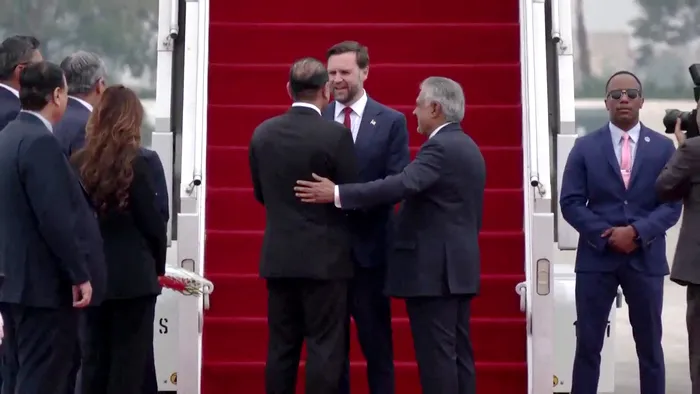 JD Vance, în Pakistan 