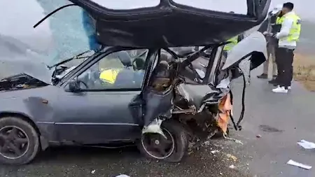 TRAGEDIE pe o șosea din Olt, în Ajunul Anului Nou. Două persoane au murit, după ce mașina în care se aflau a fost spulberată de un tânăr de 21 de ani