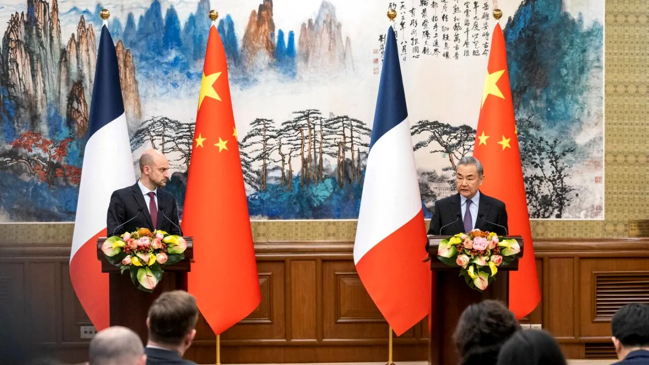 China amână cu trei luni ancheta privind coniacul din Uniunea Europeană, în contextul inițiativelor de consolidare a relațiilor COMERCIALE