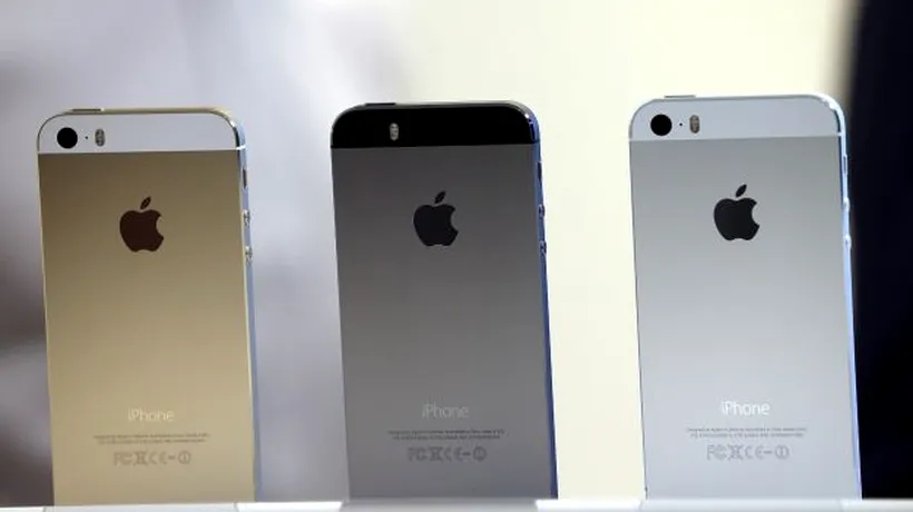 Producătorii de blugi croiesc buzunare mai mari în care să încapă noile iPhone 6
