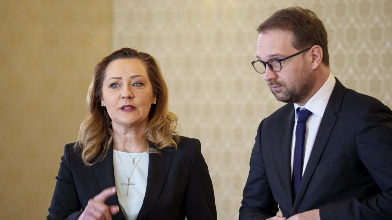 Fritz o înțeapă pe Elena Lasconi: „Devine ușor RIDICOLĂ/ Nu putem să-i transferăm bani lui Nicușor Dan, dar îl putem ajuta să adune împrumuturi”