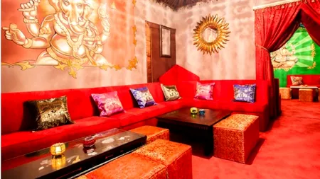 Trei absolvenți de drept și-au făcut o cafenea orientală. „Noi eram clienți și nu eram niciodată 100 la sută mulțumiți. Într-o zi...