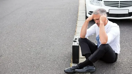 Un gălățean a rămas pieton pentru 3 luni și „dator” după ce ar fi mâncat un CORN cu șampanie și s-a urcat la volan. Nici instanța nu i-a dat dreptate