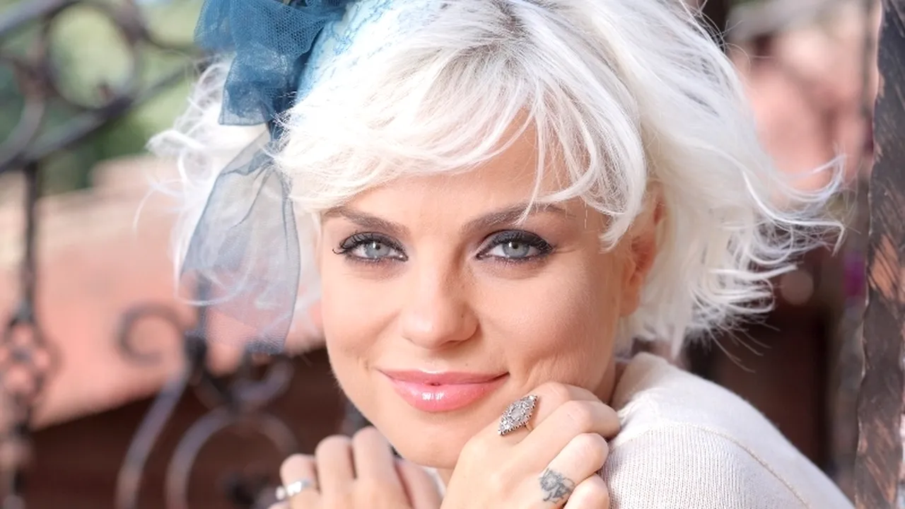 Cui urează Jojo „La mulți ani!