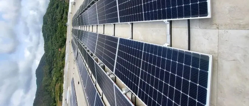 Ministerul Mediului anunţă lansarea programului dedicat instalării panourilor fotovoltaice pentru biserici şi instituţii sociale