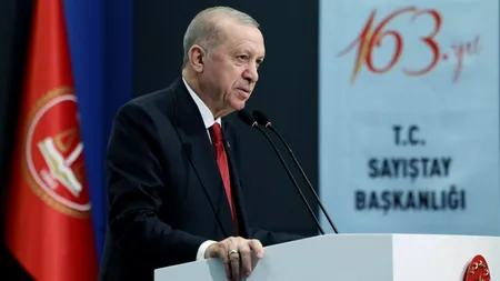 Erdogan numește o echipă care să redacteze o nouă Constituție, stârnind temeri legate de PRELUNGIREA mandatului președintelui