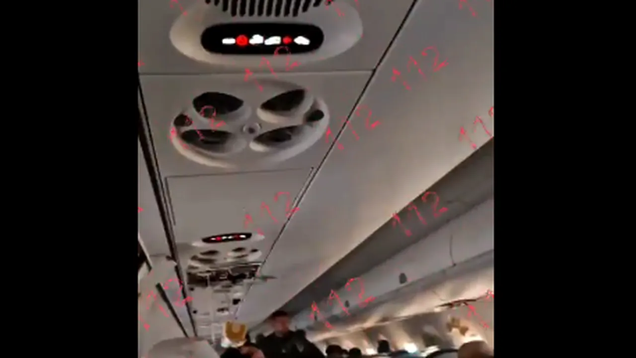 Ultimele imagini înainte ca avionul cu 67 de oameni la bord s-a PRĂBUȘIT în Kazahstan. Pasagerii se roagă, după ce măștile de oxigen au căzut