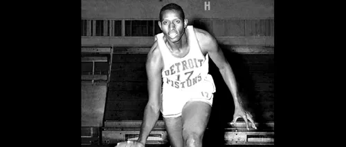 A murit Earl Lloyd, primul jucător de culoare din NBA