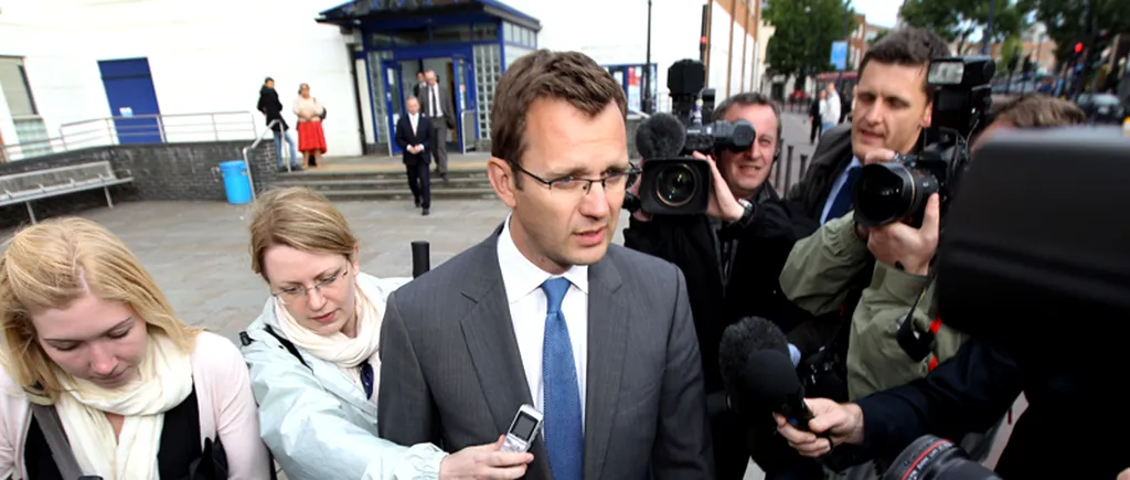 Fostul consilier de presă al lui David Cameron, inculpat pentru mărturii false