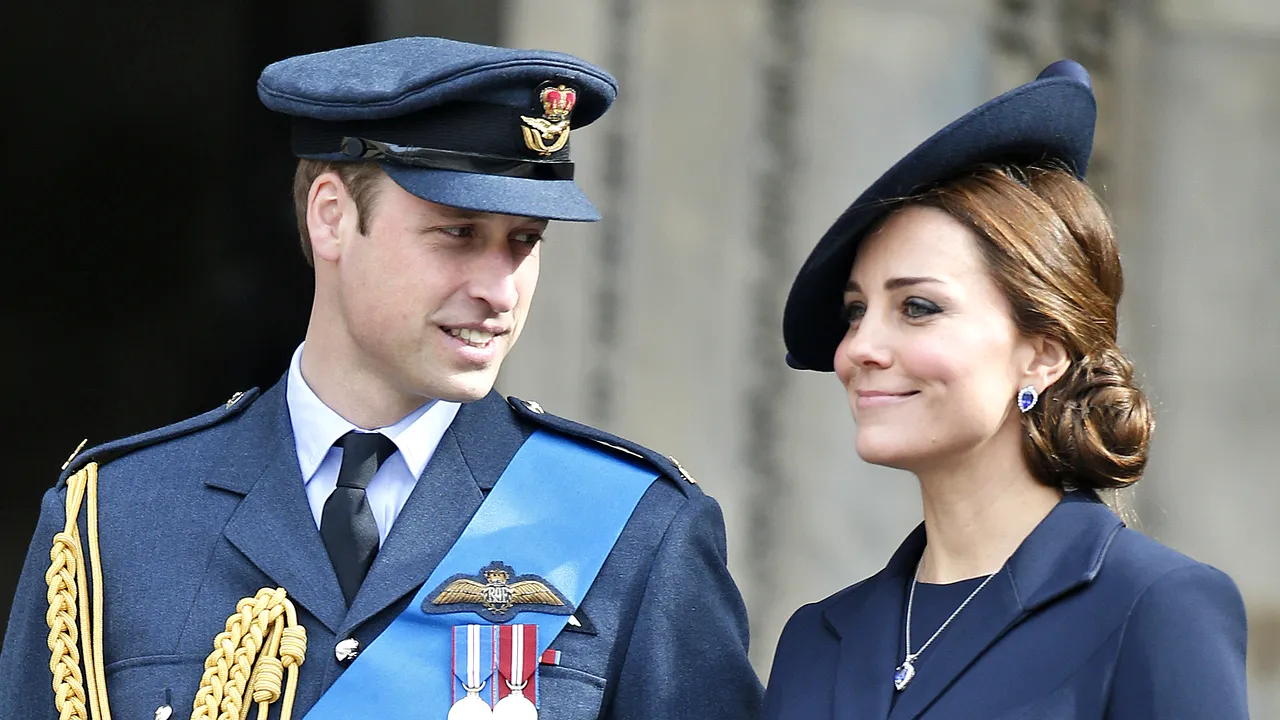 Scandal regal. Ce despăgubiri pretinde Ducesa de Cambridge după publicarea unor fotografii cu ea topless