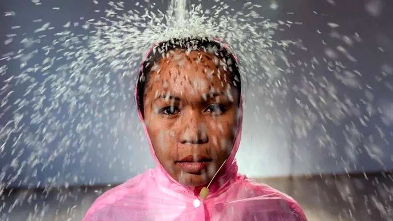 Cum a fost umilită o bonă filipineză de angajatorul ei român. „M-a pus să îngenunchez în mall și să îmi cer scuze