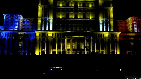 Ce PROIECȚII VIDEO au câștigat competiția iMapp. Protestatarii #rezist au TROLAT spectacolul, proiectând mesajul 