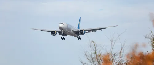 Oligarhii se grăbesc să plece din Ucraina. Zeci de zboruri private organizate într-o singură zi
