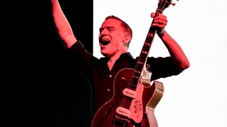 SCANDAL. Bryan Adams, aspru criticat după o postare pe Twitter / E acuzat de rasism