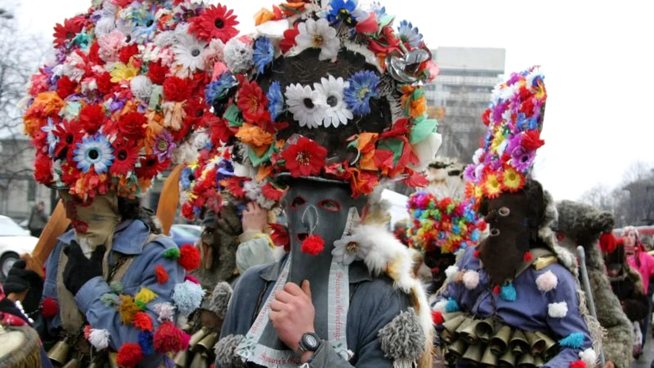 COLINDE DE CRĂCIUN. Colindul din Ajunul Crăciunului și tradiții de Crăciun