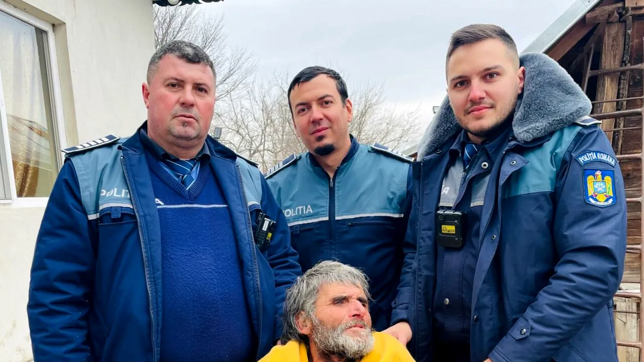 Bărbat din Dolj, resuscitat cu succes de polițiști după ce a fost găsit inconștient, desculț și cu hainele ude pe un câmp din comuna Robănești
