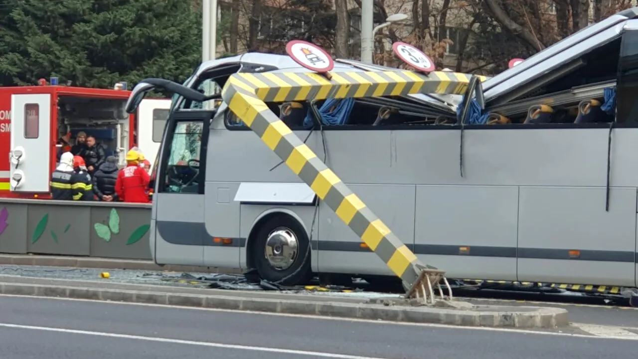 Cinci dintre turiștii greci răniți în accidentul de la Pasajul Unirii vor fi externați duminică din Spitalul Bagdasar Arseni