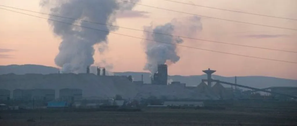 Localități din Mehedinți, poluate cu cenușă de la o termocentrală