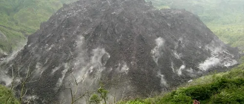 Doi morți și sute de mii de persoane evacuate, după erupția Vulcanului Kelud