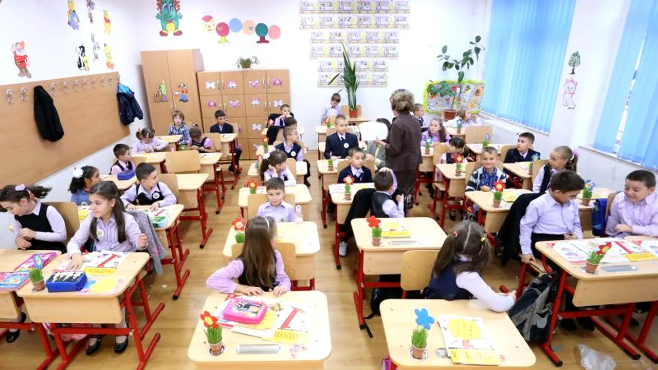 Vacanța de iarnă. Elevii și preșcolarii intră de vineri în vacanță. Câte zile libere au în 2014