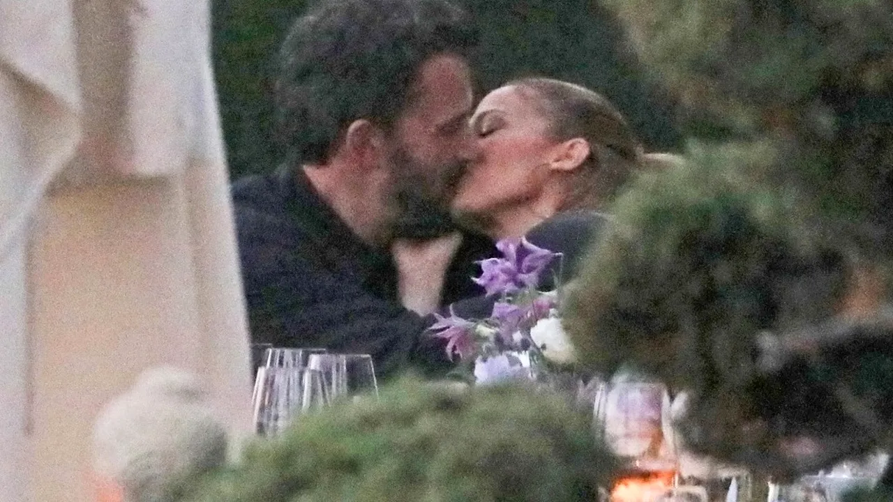 Jennifer Lopez și Ben Affleck, filmați în momente intime. Acest VIDEO a devenit imediat viral pe rețelele de socializare
