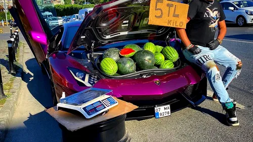 Vindea pepeni într-un Lamborghini de peste 500.000 de euro! Ce surpriză a avut bărbatul - FOTO / VIDEO